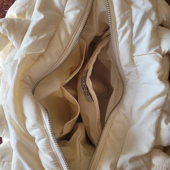 My Mum Made It Puffer Tote Bag - Picture 8 of 8